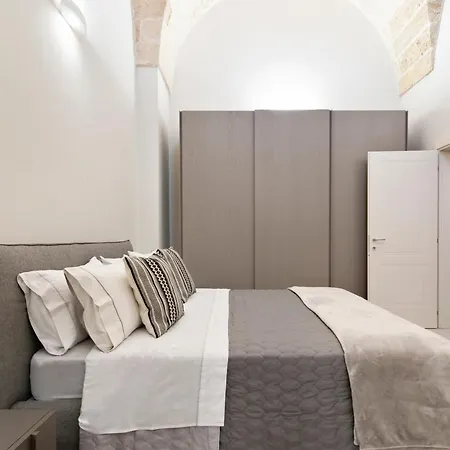 - Lecce Selection *